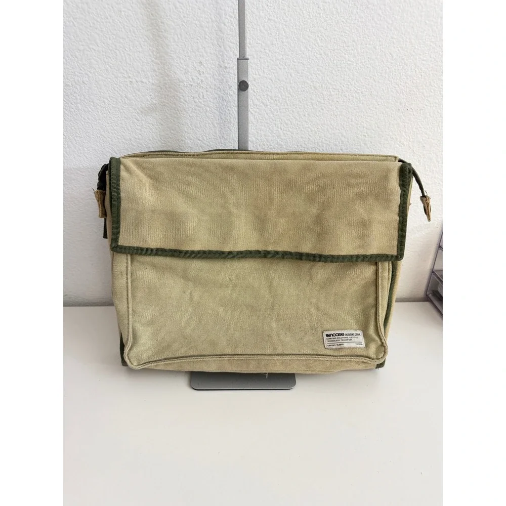 Incase Designs Corp 13 Inch Canvas Laptop Sleeve Tan Green Carrying Case CL57051